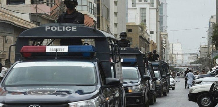 Karachi: Police arrest woman for setting man on fire