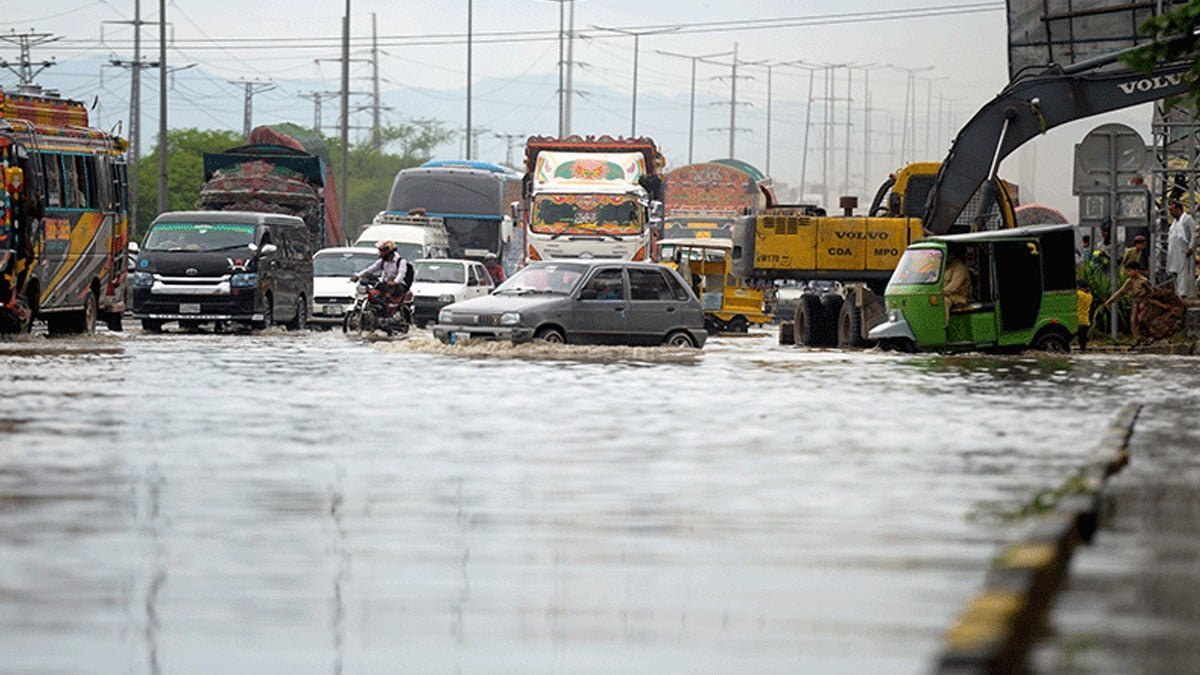 Heavy rains submerge Rawalpindi areas; WASA declares high alert for urban flooding