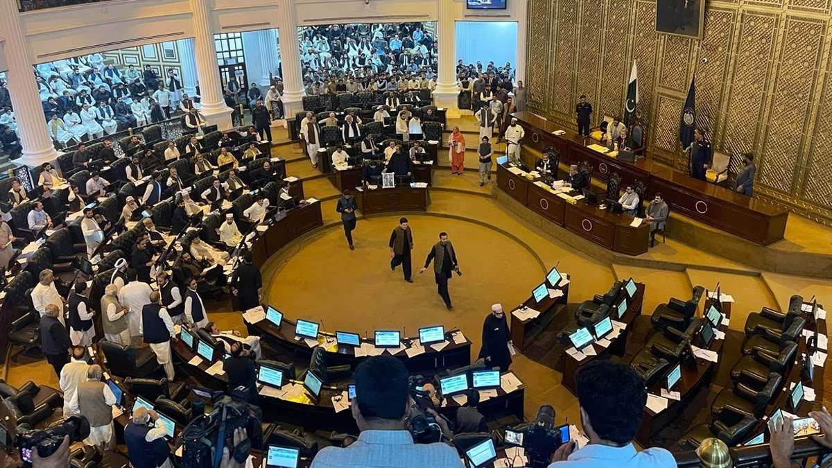 KP Assembly approves bill to tighten provincial fiscal discipline