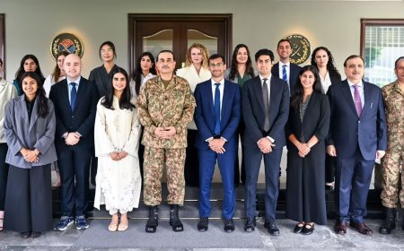 Field Marshal discusses Pakistan’s security outlook with Harvard students