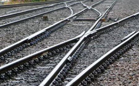 Explosion damages railway track in Jacobabad