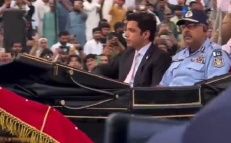 PM Shehbaz takes ‘strict notice’ of officials’ horse-drawn carriage arrival