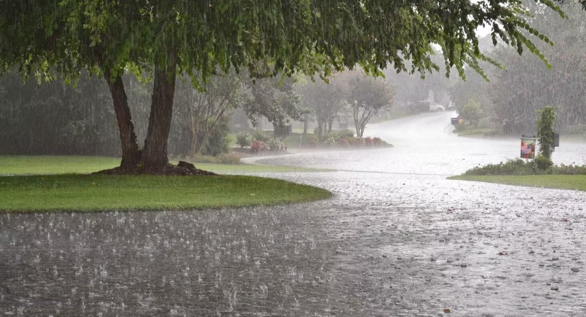 Karachi receives rain as new weather system enters city