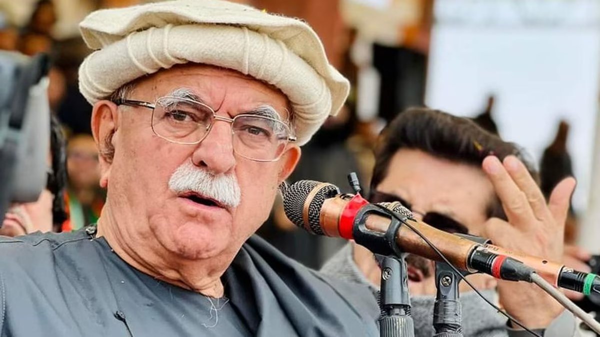 Mahmood Khan Achakzai held 'responsible' for PTI-govt talks breakdown