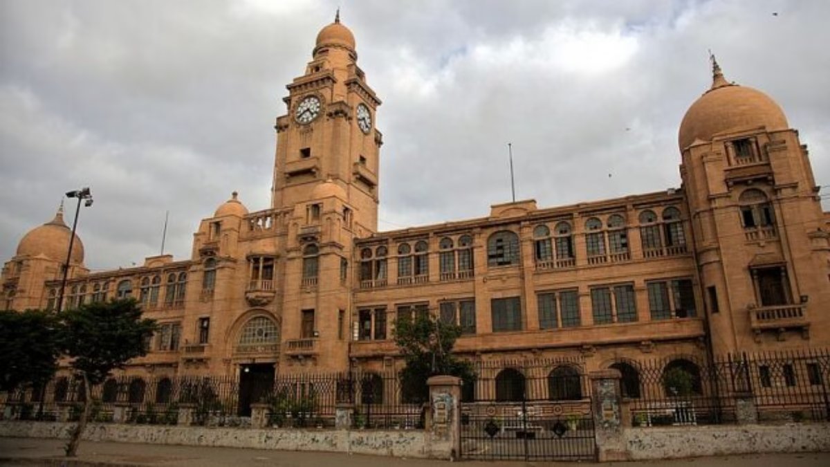 KMC starts construction of road connecting Degree College to 19-D Road in Baldia Town